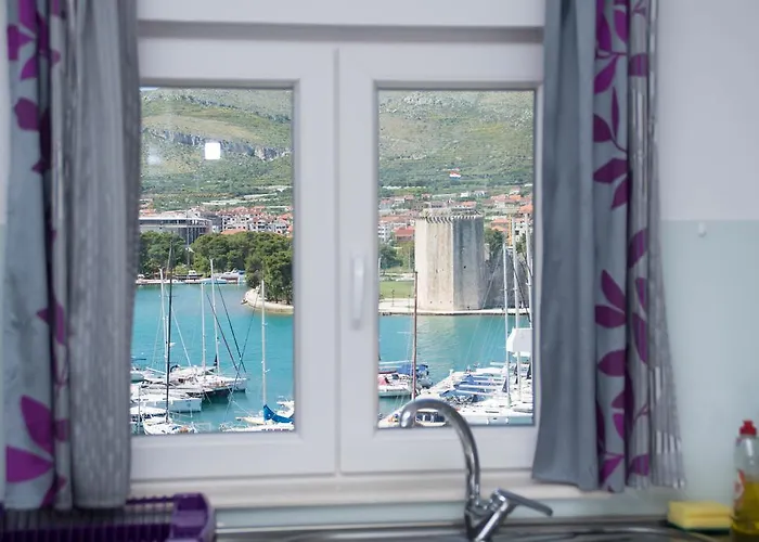 Maria Trogir